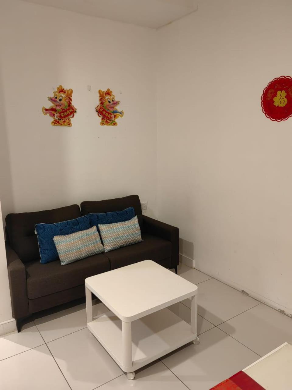 Homezstay Soho Timesquare Miri Eksteriør bilde